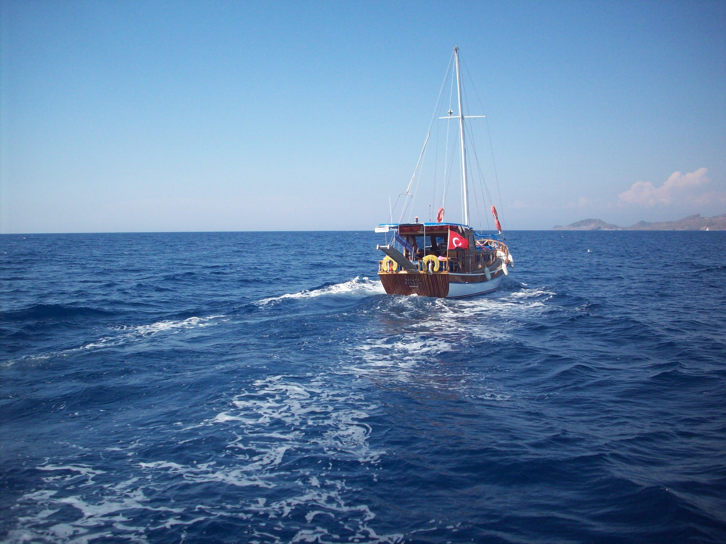 bodrum yalkavak tekne turlari fiyatlari 2024